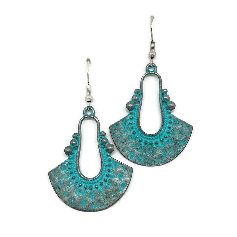 Patinás fém fülbevaló