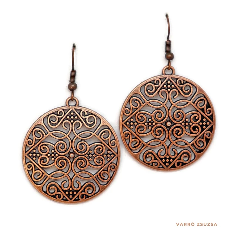 Fém fülbevaló - bronzos, kerek