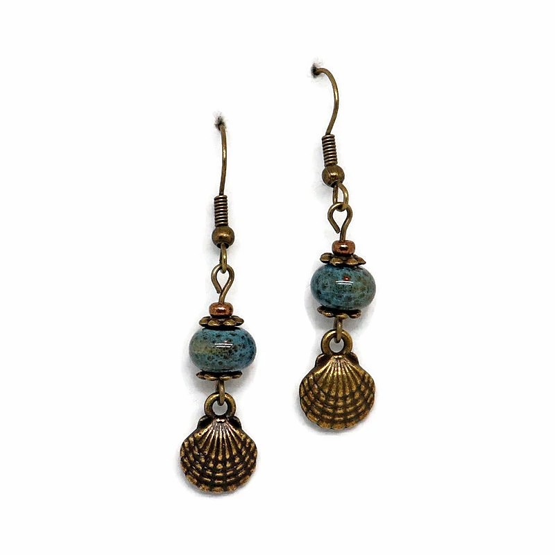 Kerámia fülbevaló: kék kagyló