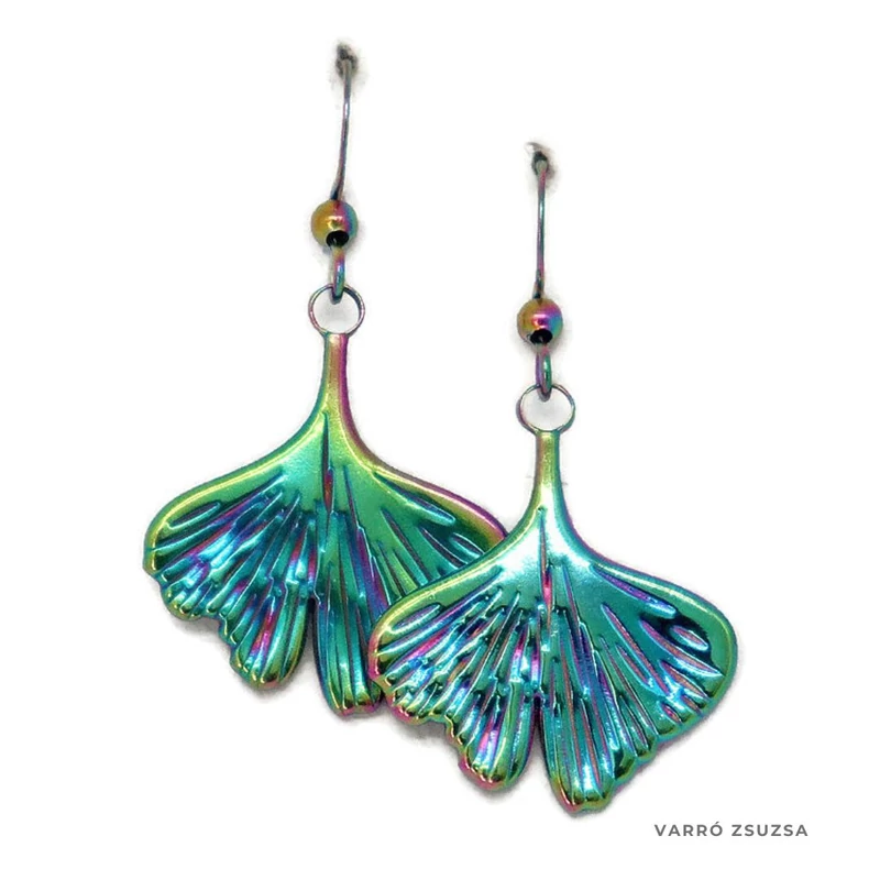 Szivárvány acél fülbevaló – Ginkgo biloba levél