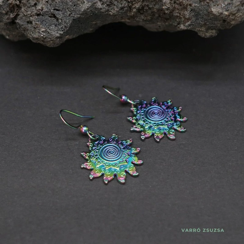 Szivárvány acél fülbevaló – Nap